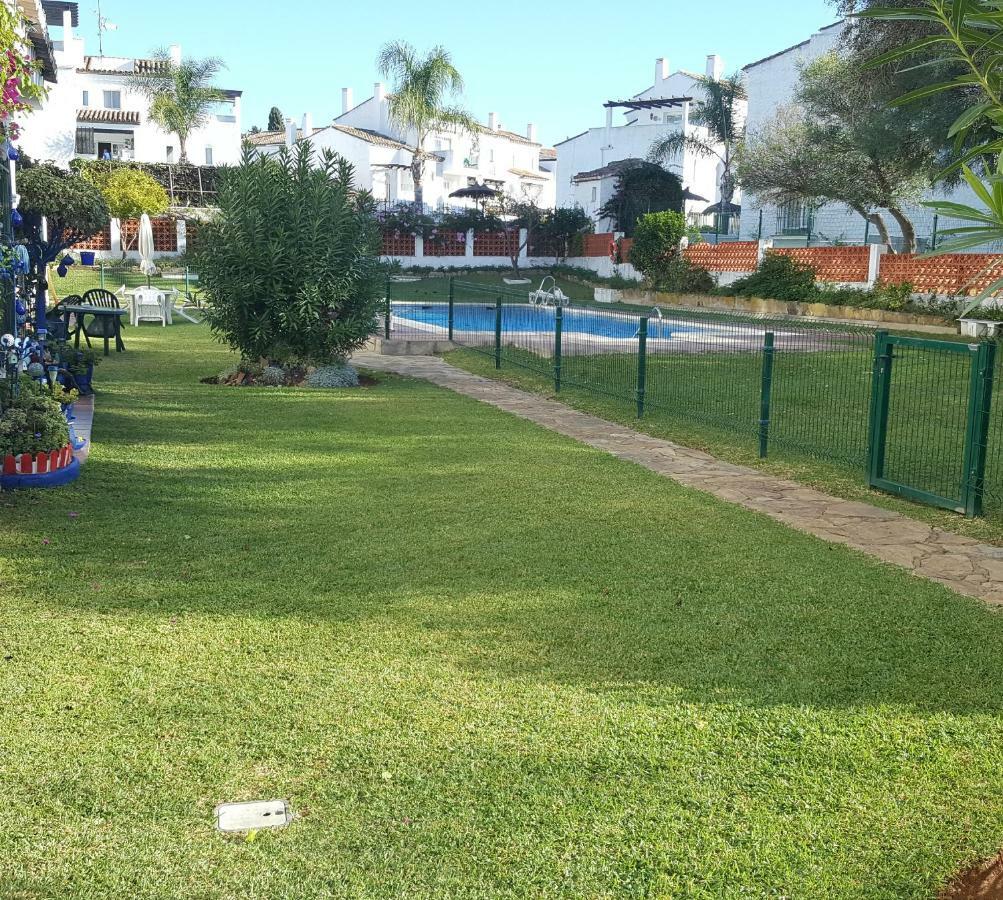 Estepona El Paraiso Bagian luar foto
